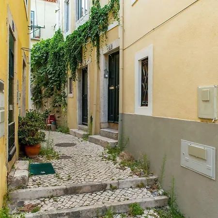 Lovelystay - Turquoise River View Ii Apartment *